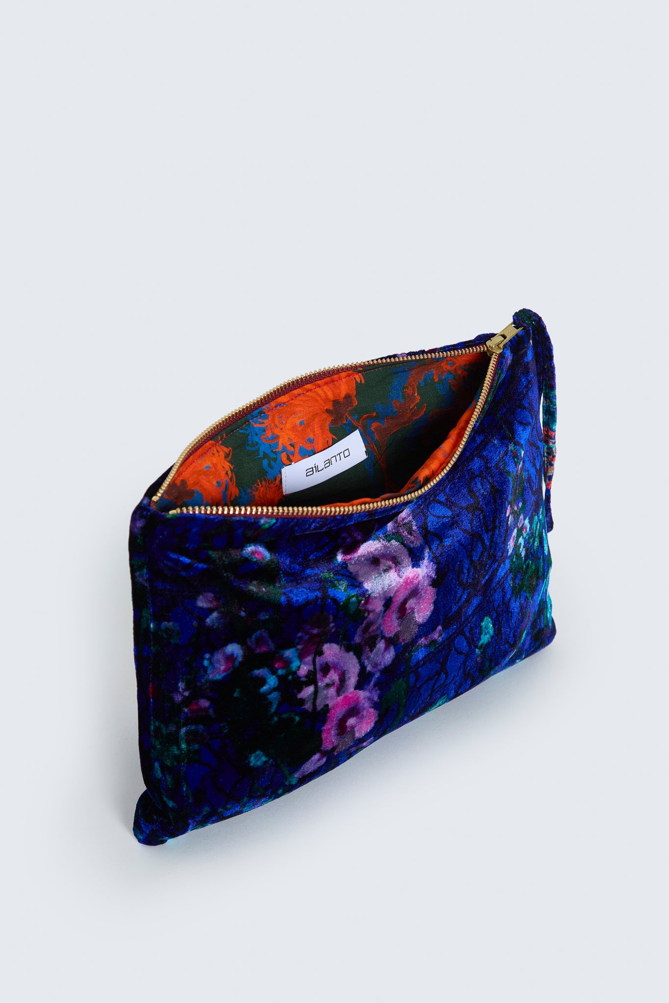 Bolso azul de terciopelo, Estampado "Floral sobre encaje"