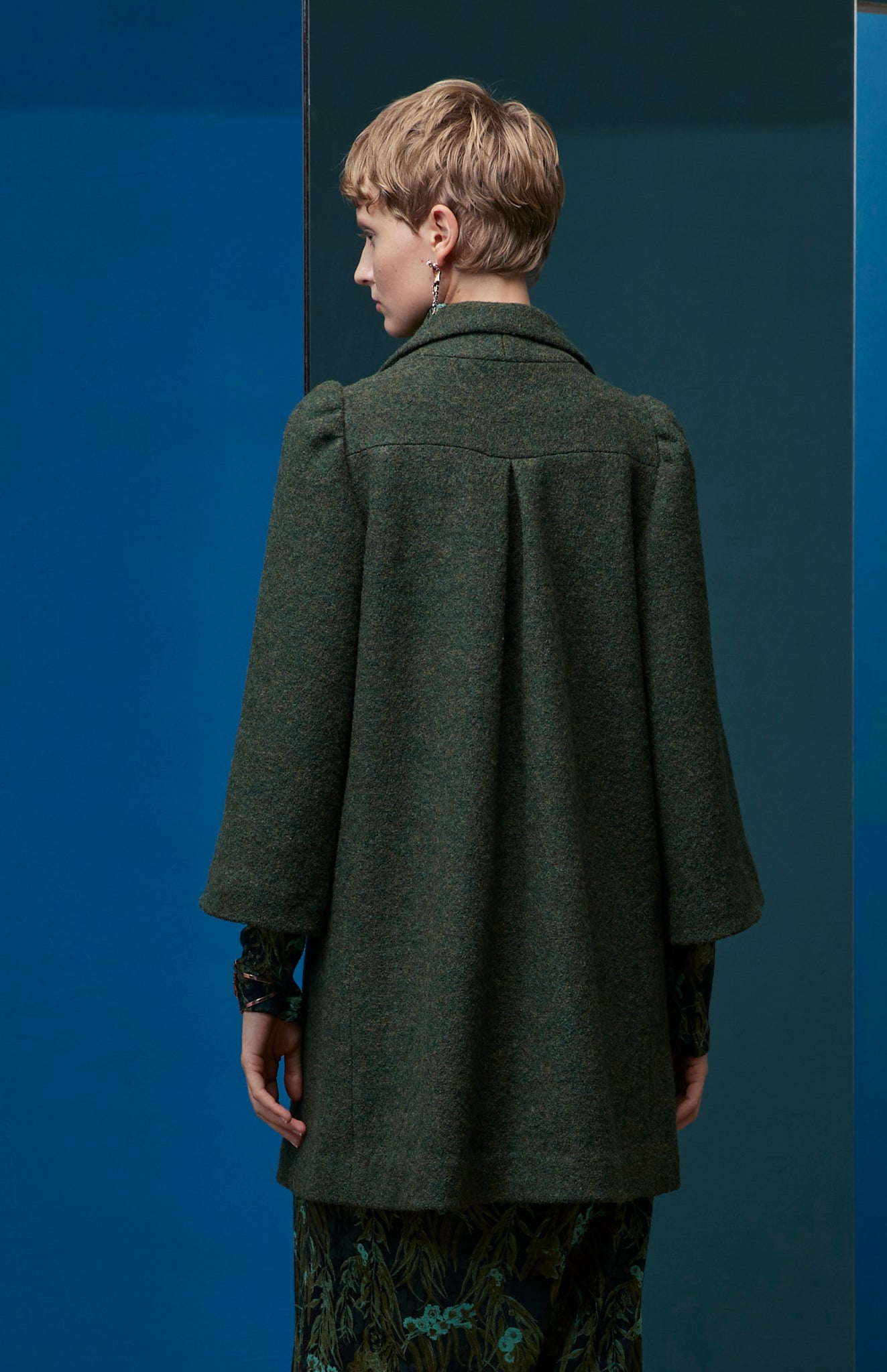 FW25-AB13  Abrigo corte militar en verde bosque