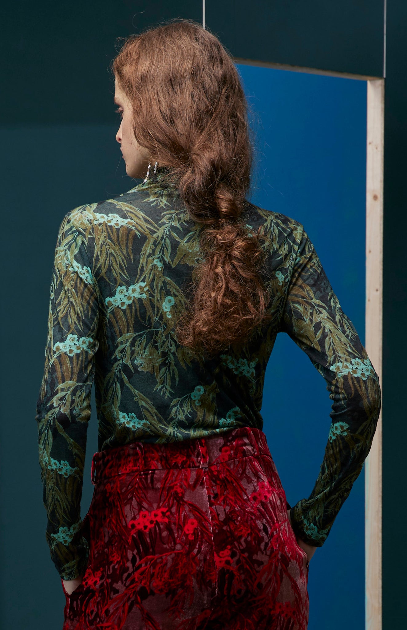 FW25-B021 Blusa de punto de lana estampado "Eucaliptos"