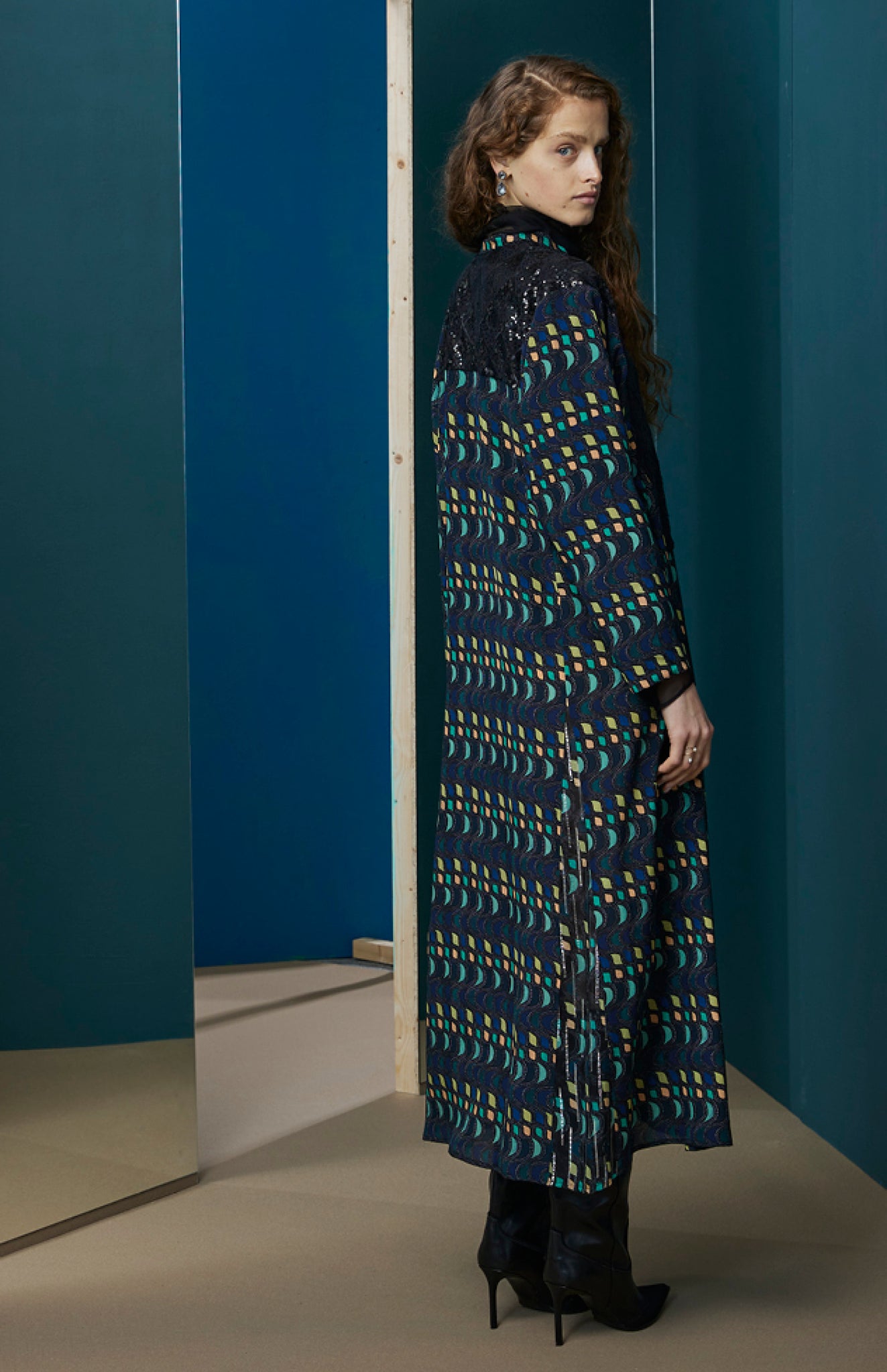 FW25-V001 Vestido Kaftán estampado "Geométrico"